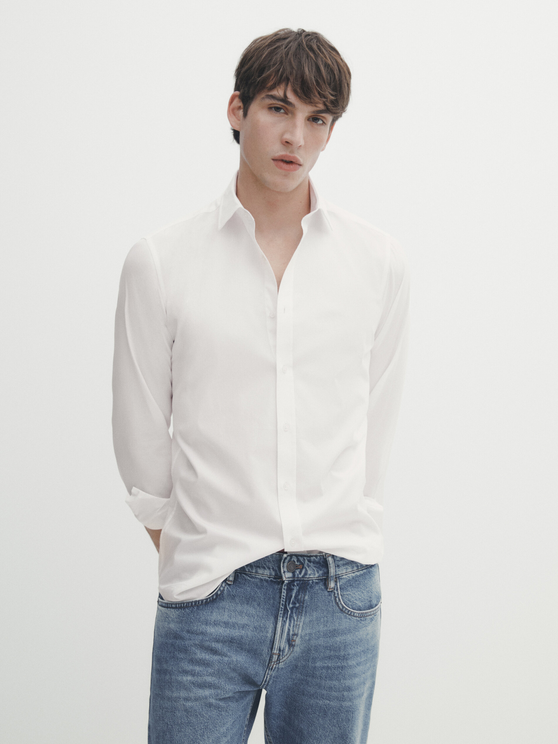 Camisa de algodão texturizado com modelagem slim fit - BRANCA