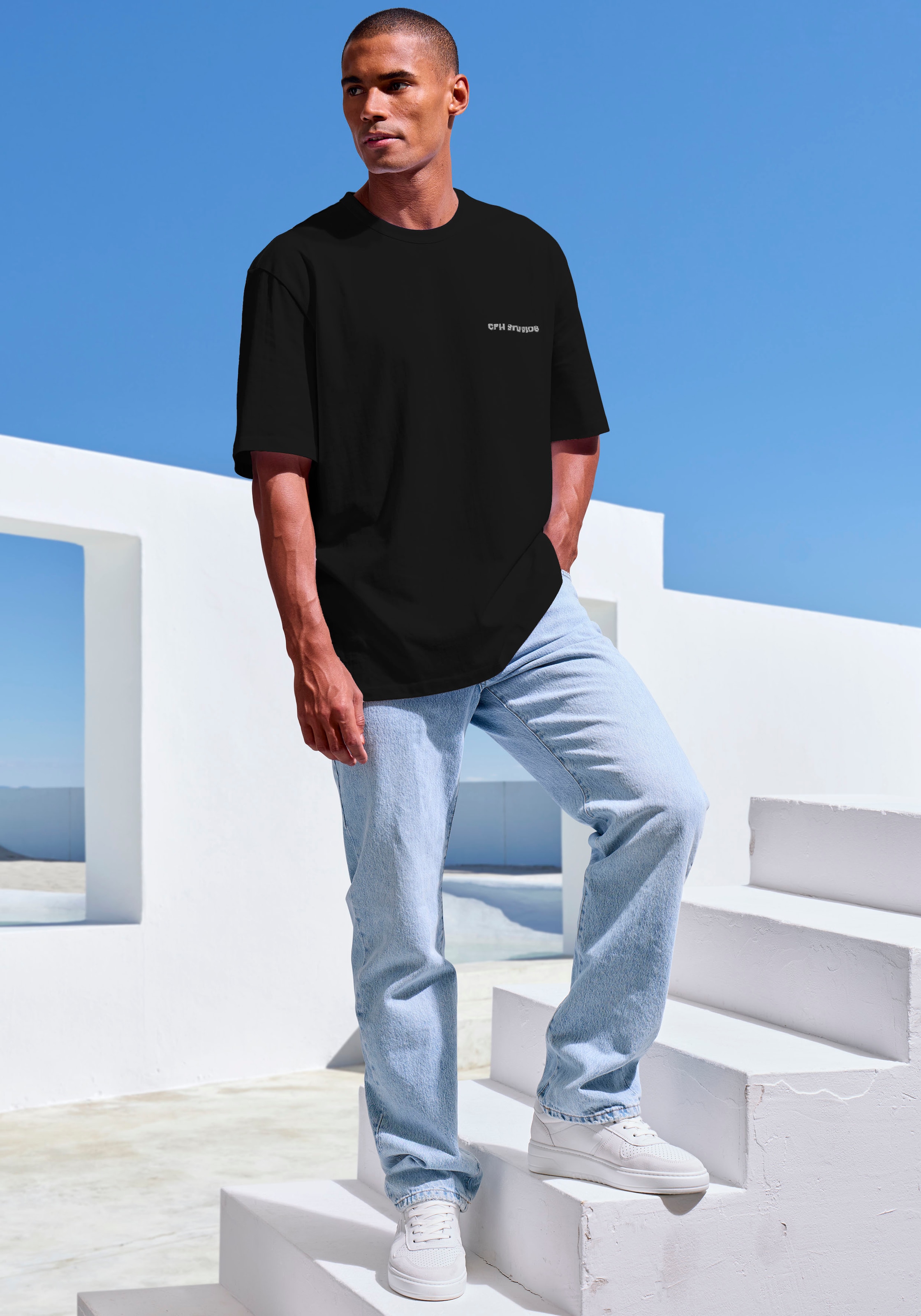 Copenhagen Studios T-Shirt »mit hochwertiger Logostickerei«, , Loose-fit, Oversize-Shirt aus heavy Bio-Baumwoll-Qualität