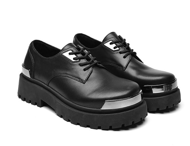 Malnia Home - Veterschoenen met metalen neus en imitatieleer