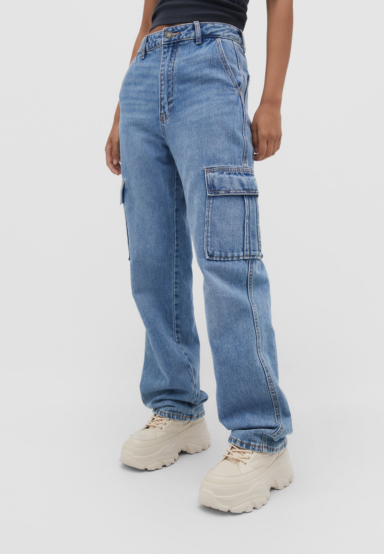 calça cargo de corte reto