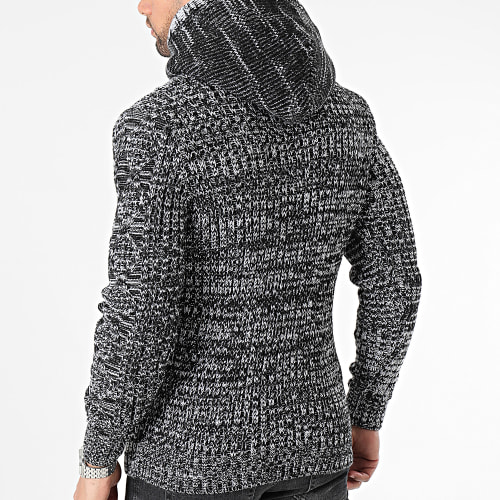 Pull A Capuche Noir Blanc