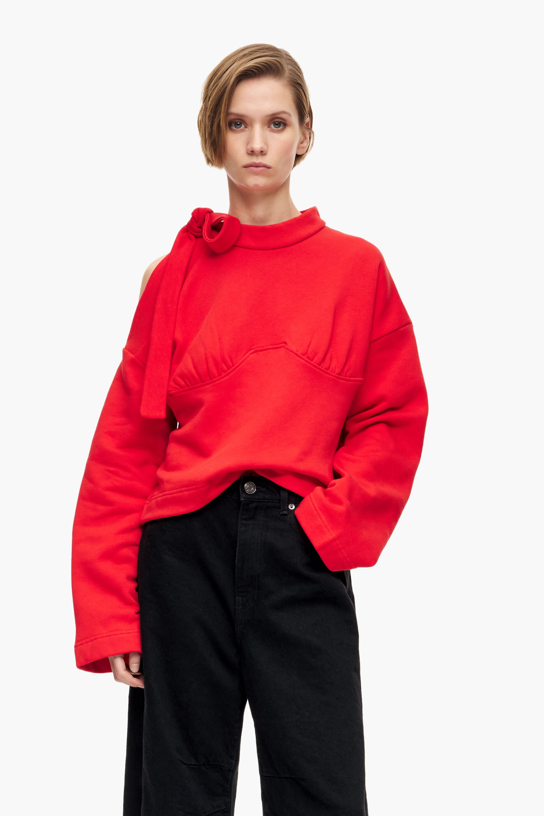 Moletom vermelho estilo bustiê