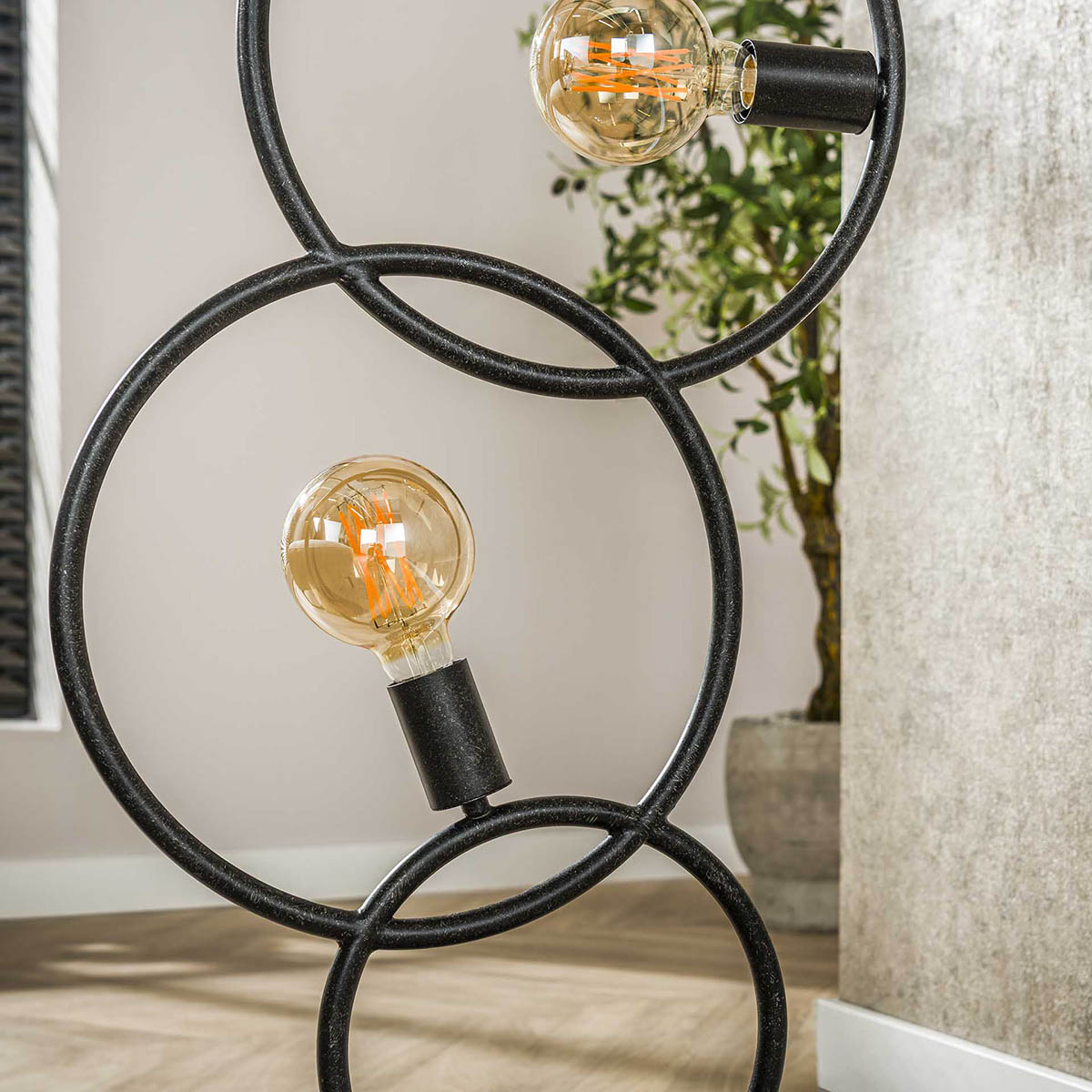 Vloerlamp Hollow