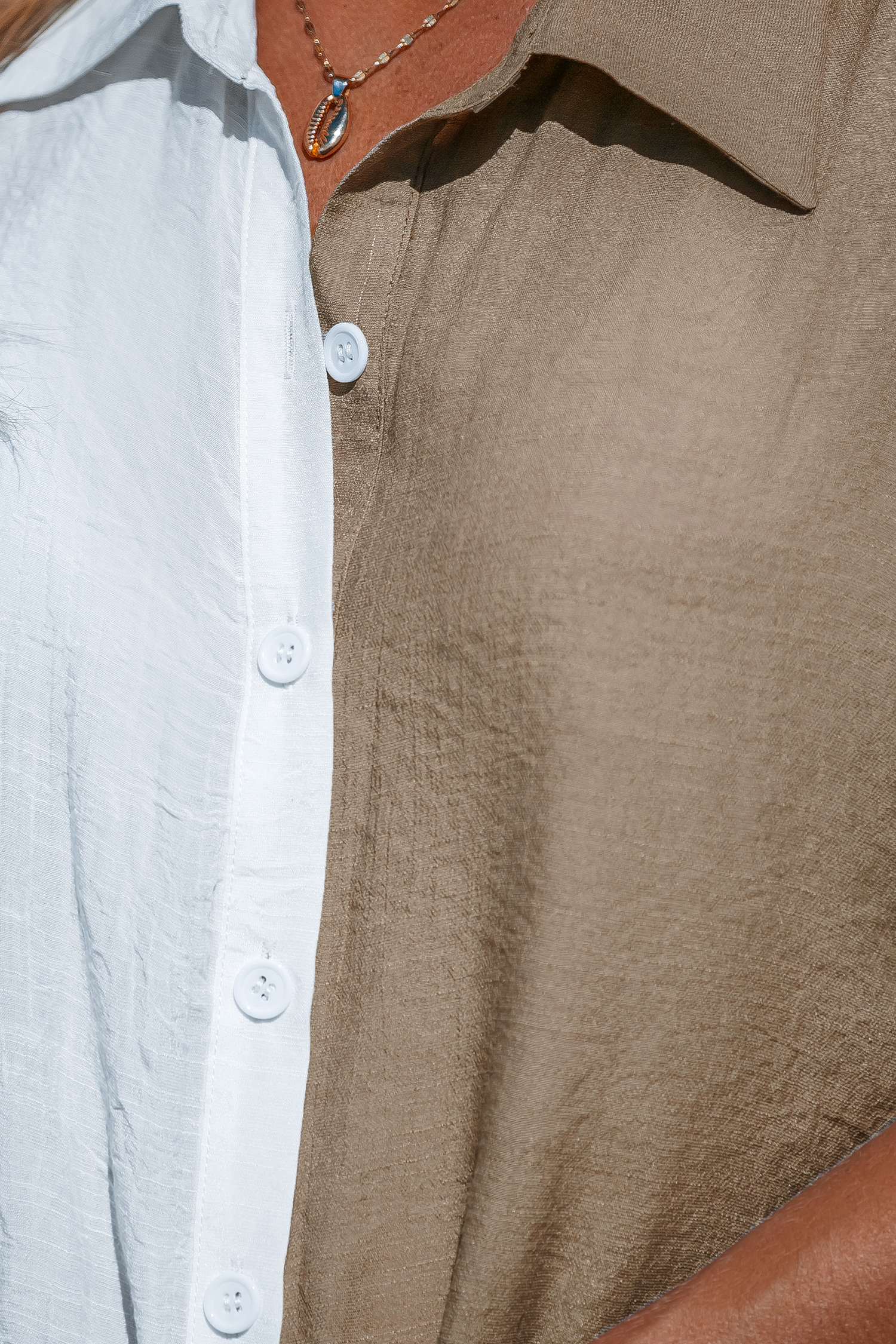 Robe cover up à t-shirt avec col chemise et boutons