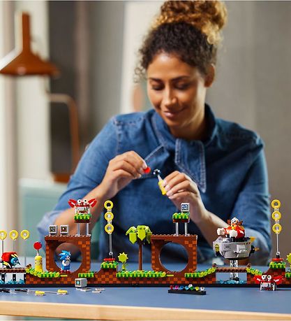 LEGO? Ideas - Sonic the Hedgehog - Green Hill Zone 21331 - 1125