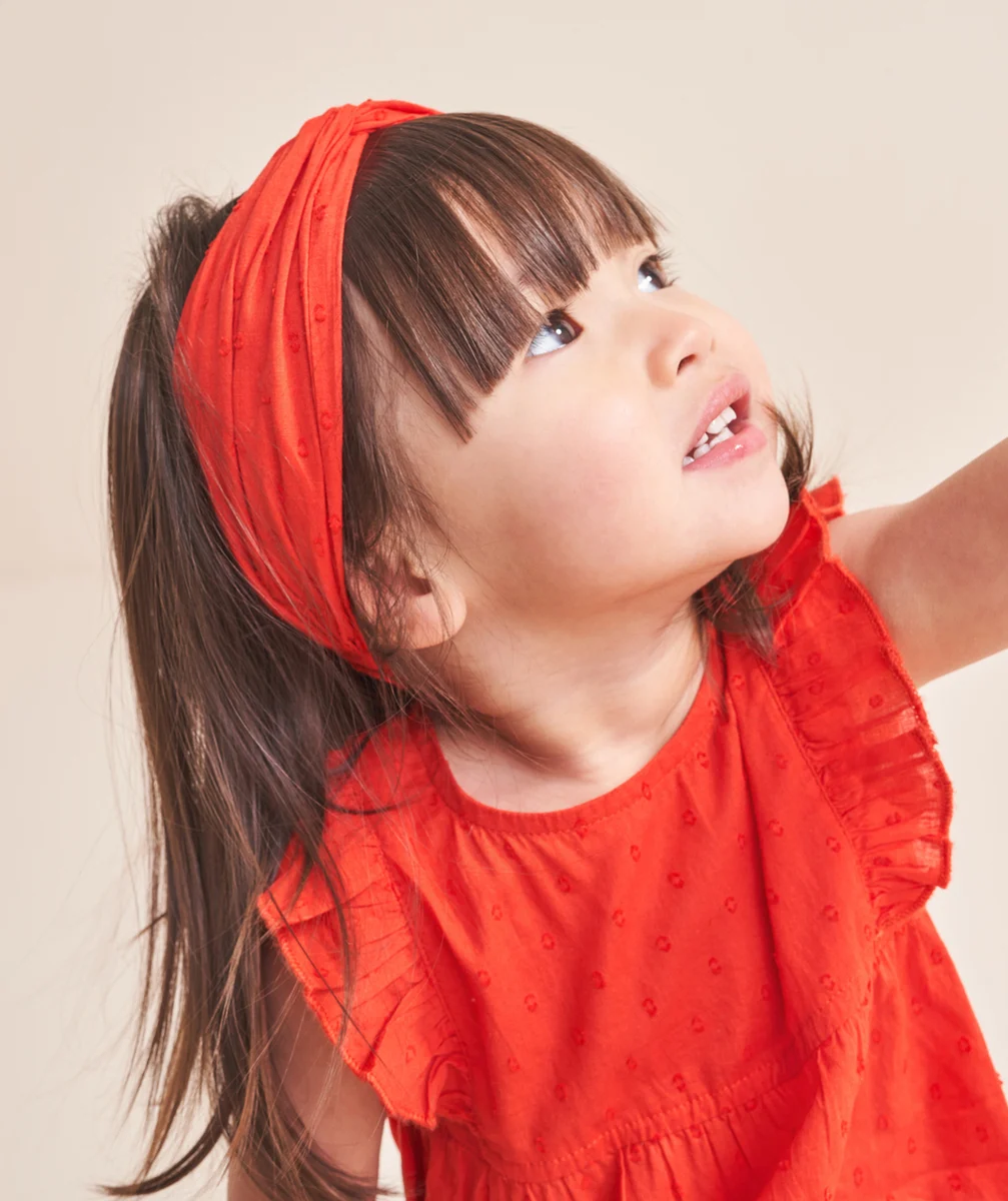 barboteuse bébé fille en coton bio rouge avec turban assorti