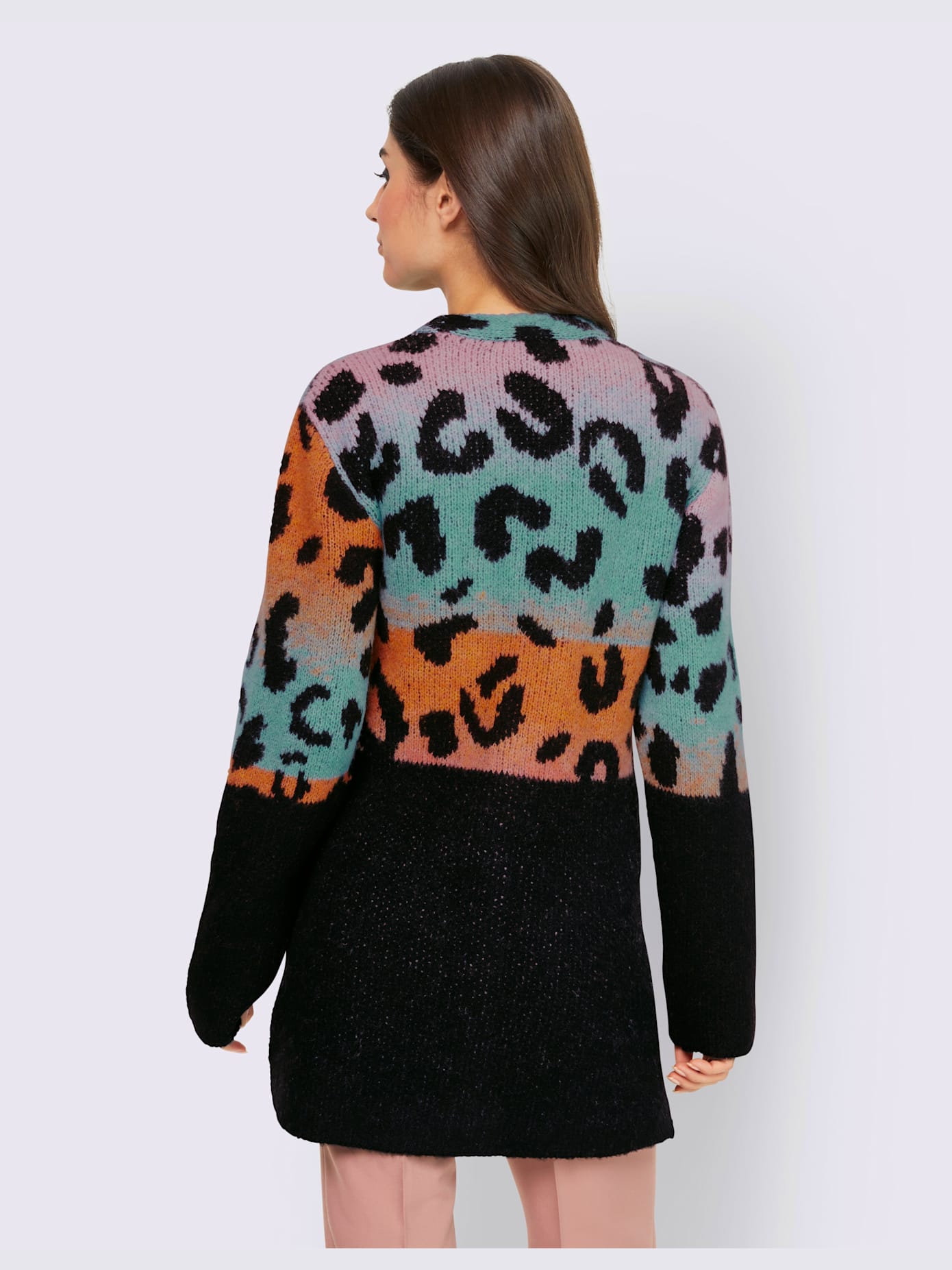 Veste en tricot un véritable petit bijou