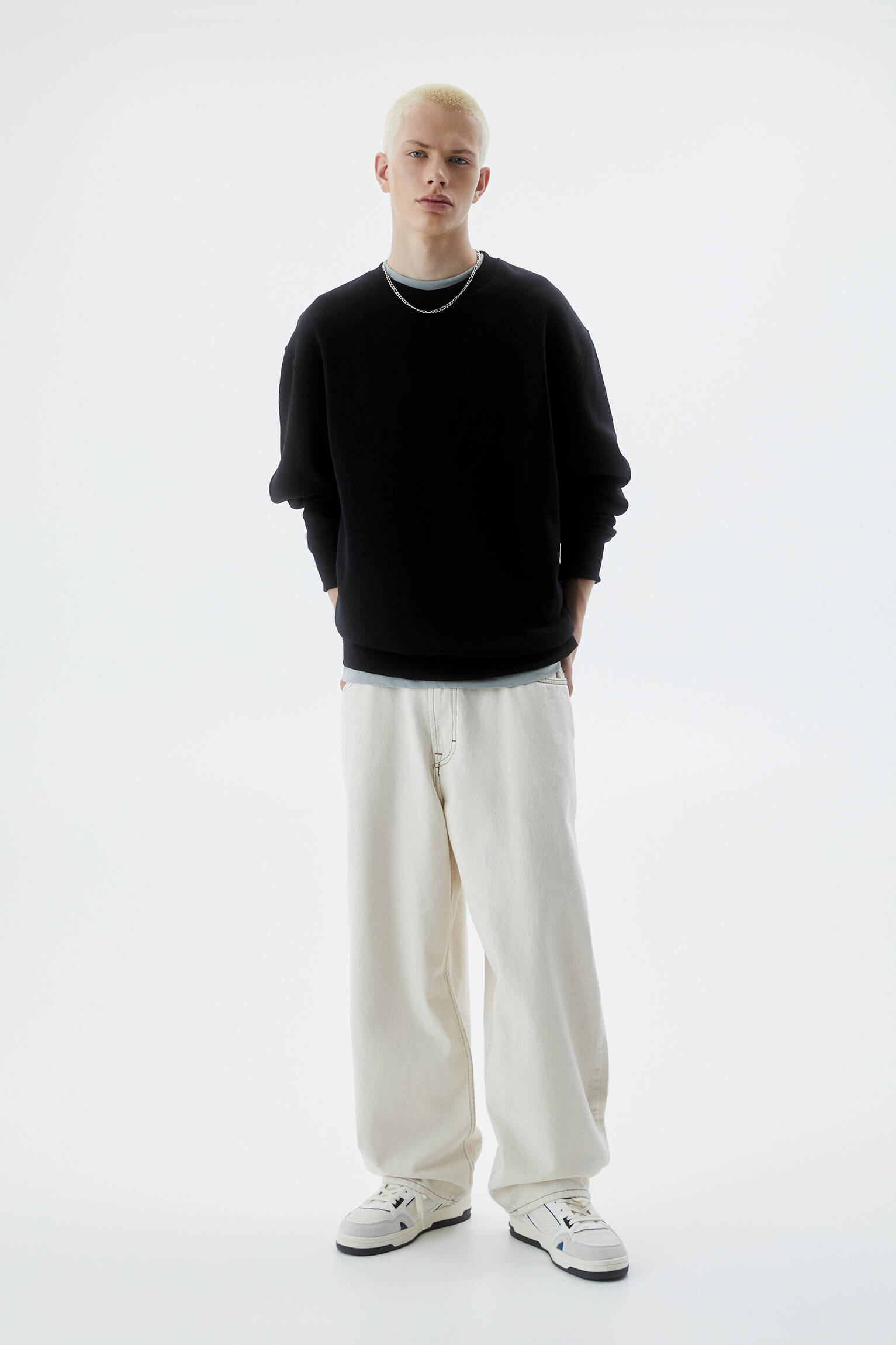 CALÇA JEANS LARGA E ESTILO BAGGY - CRU