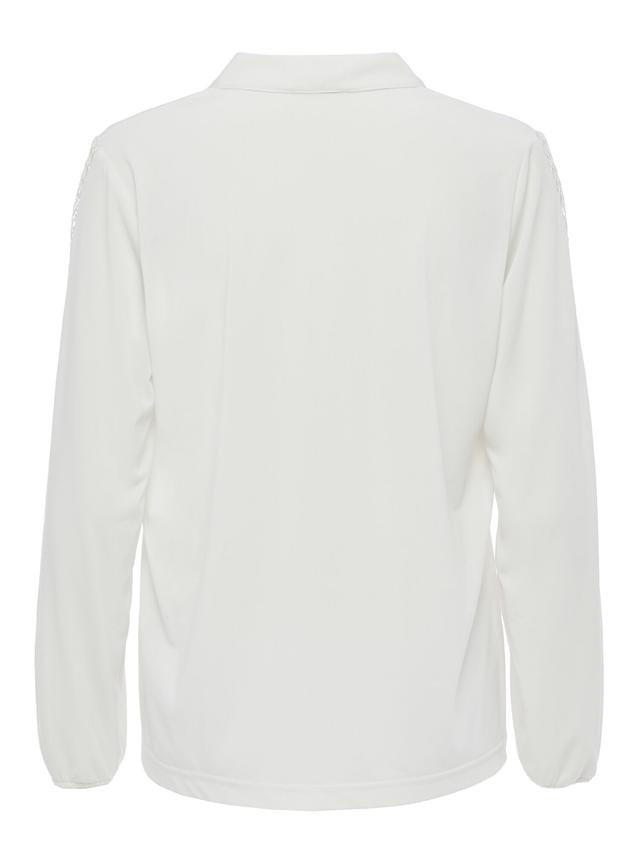 Blusenshirt mit Häkeldetail