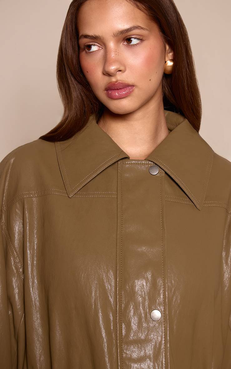 Vert Olive Veste Cintrée En Synthétique Brillant Texturé