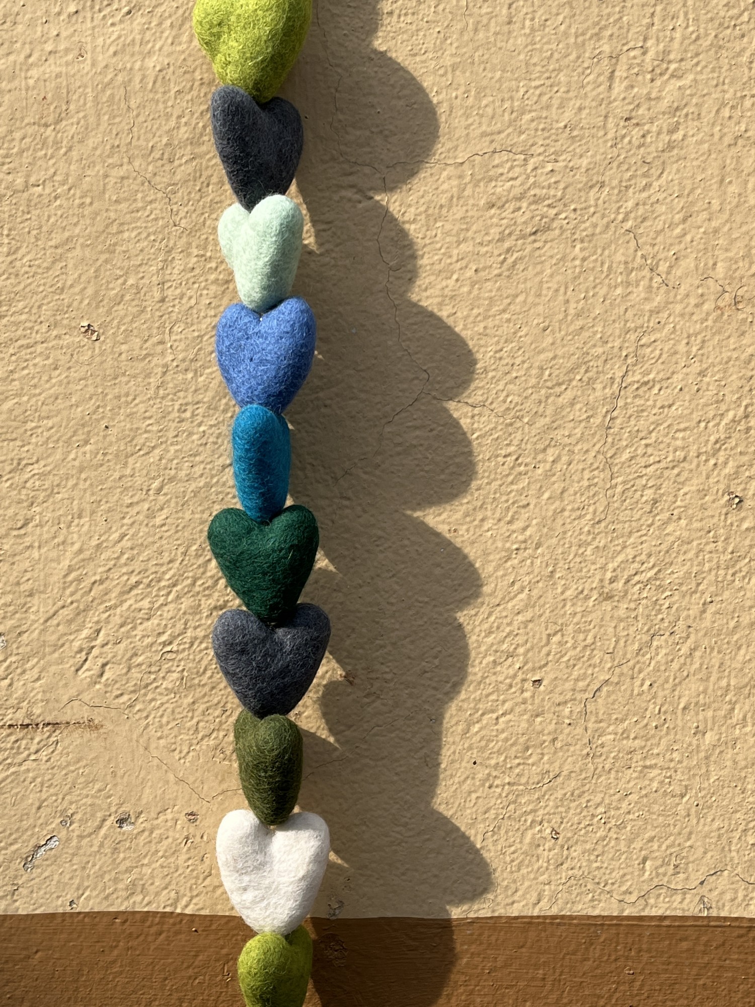 Filz-Girlande 'Herzen', Blau- und Grüntöne, 100 cm von fischer's lagerhaus