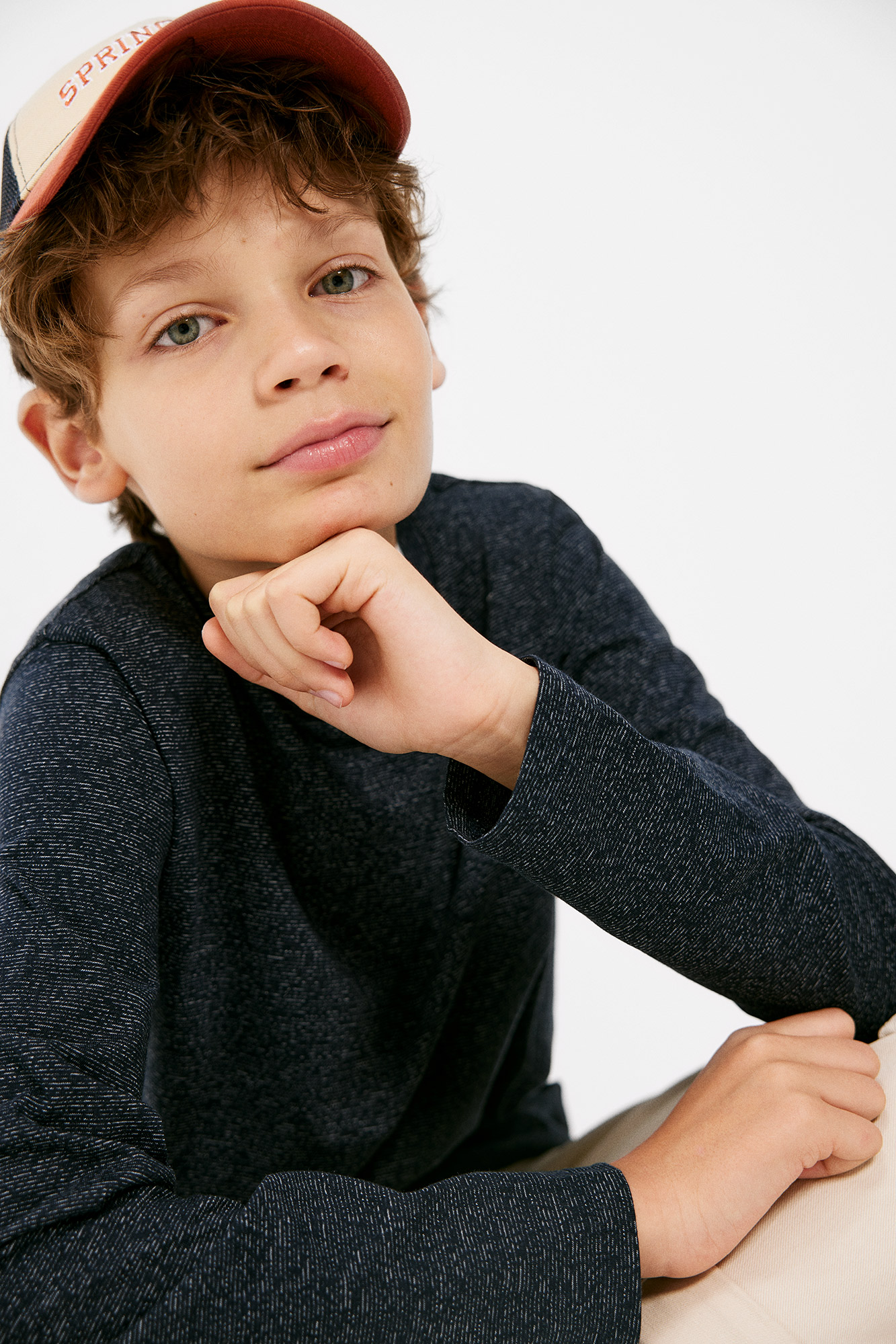 Camiseta infantil com micro listras