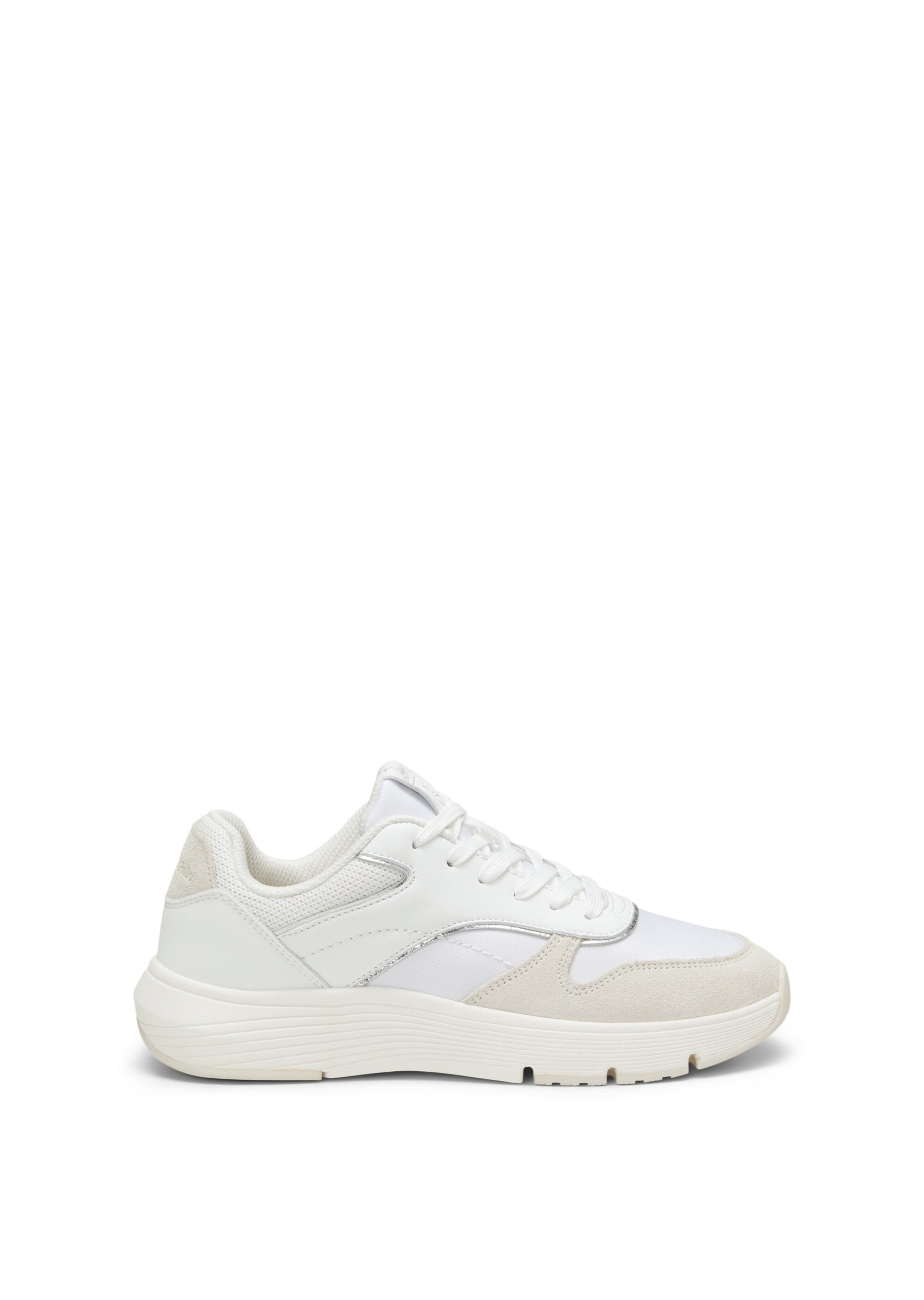 Sneaker aus hochwertigem Material-Mix