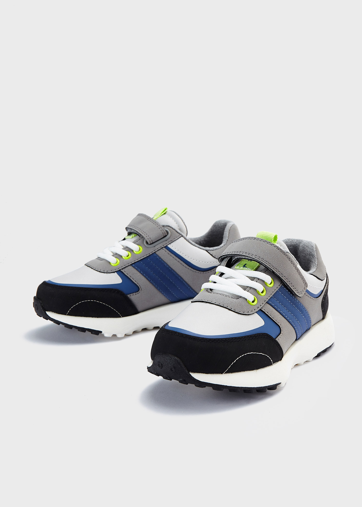 Tênis esportivo infantil multicolorido
