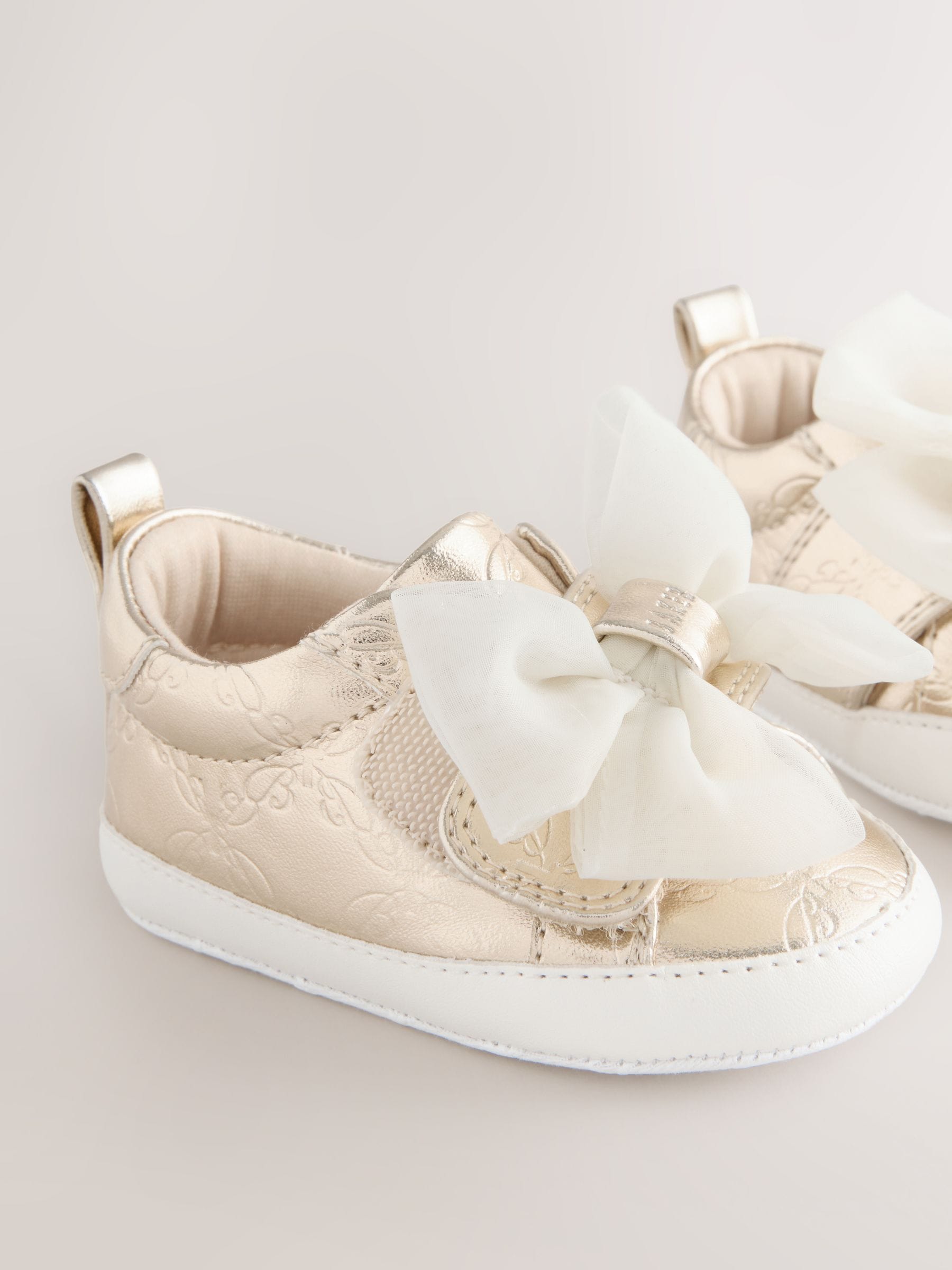 Goud - Baker by Ted Baker - Organza strik Padders trainers voor babymeisjes