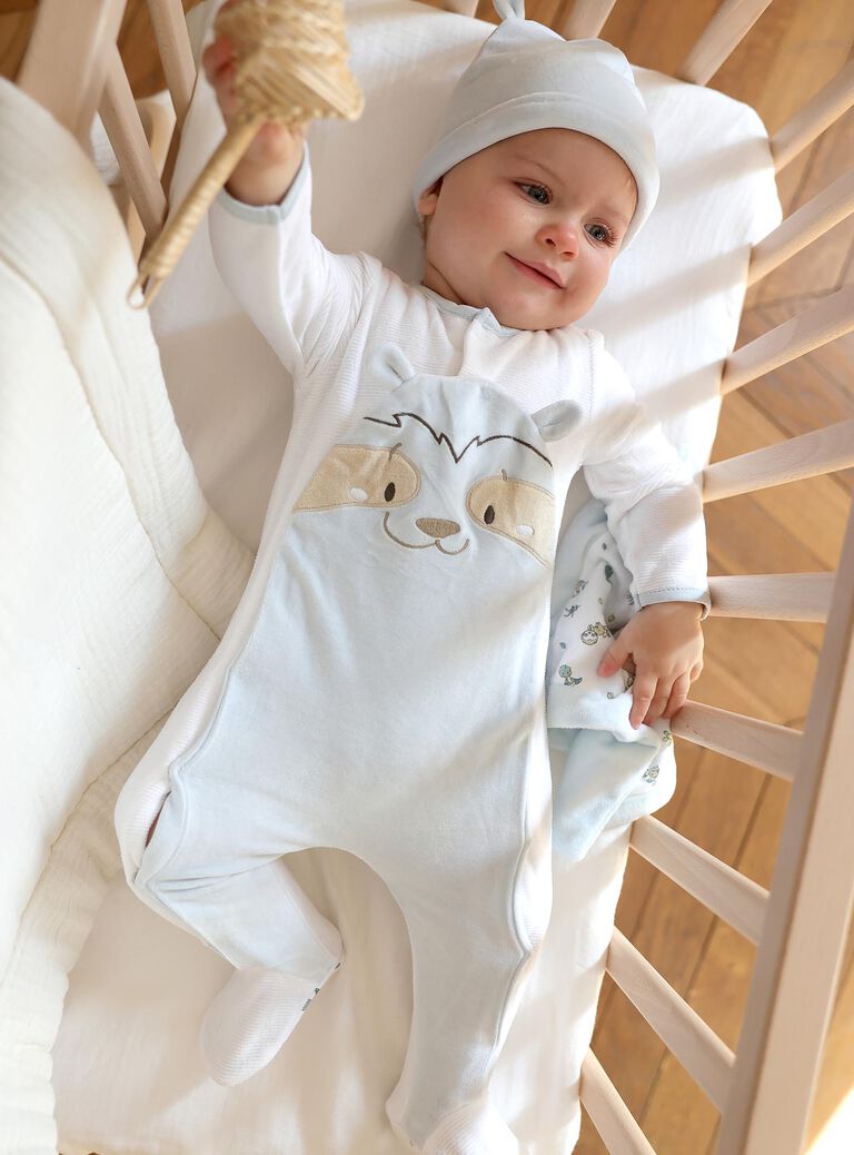 Ensemble pyjama avec bonnet en velours écru et bleu ciel