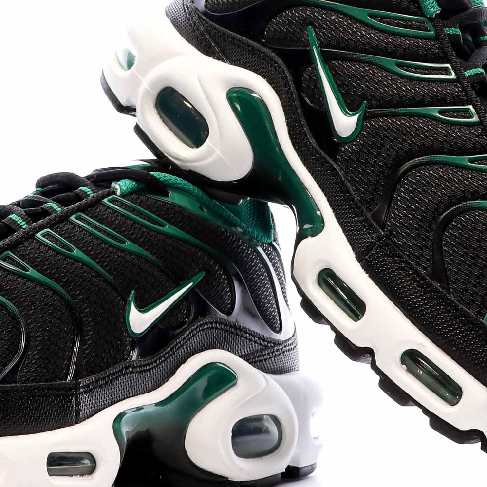 Nike Baskets Noires/Vertes Homme Nike Air Max Plus Wheat