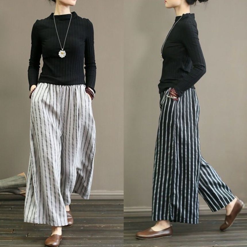Supernova - Gestreepte cropped broek met wijde pijpen en middelhoge taille