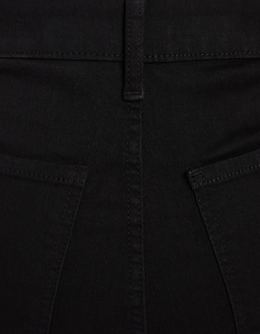 Shorts jeans de cintura alta com elastano