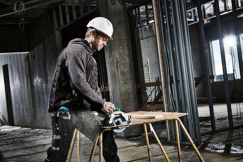 Makita DHS660Z Accu Cirkelzaag 18V - Losse Body (geleverd zonder accu en lader)