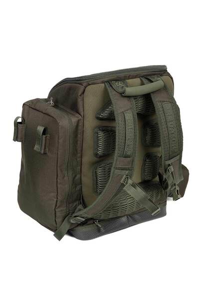 Sac à Dos Fox Rage Predator (avec Boîte de Pêche)
