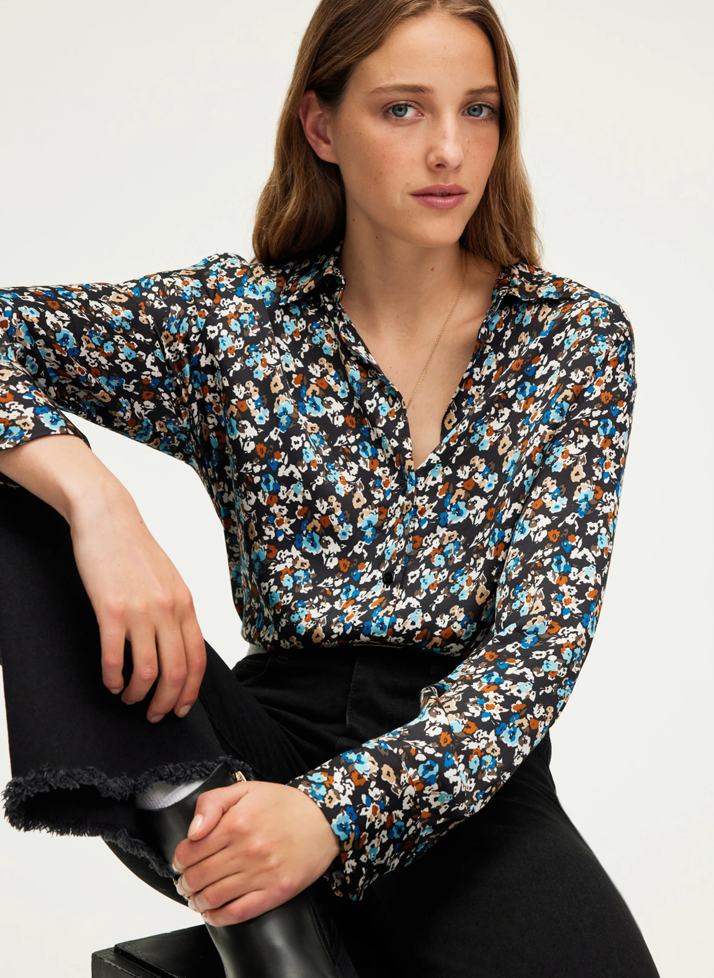 BERNICE - Chemise à fleurs satinée| Noir