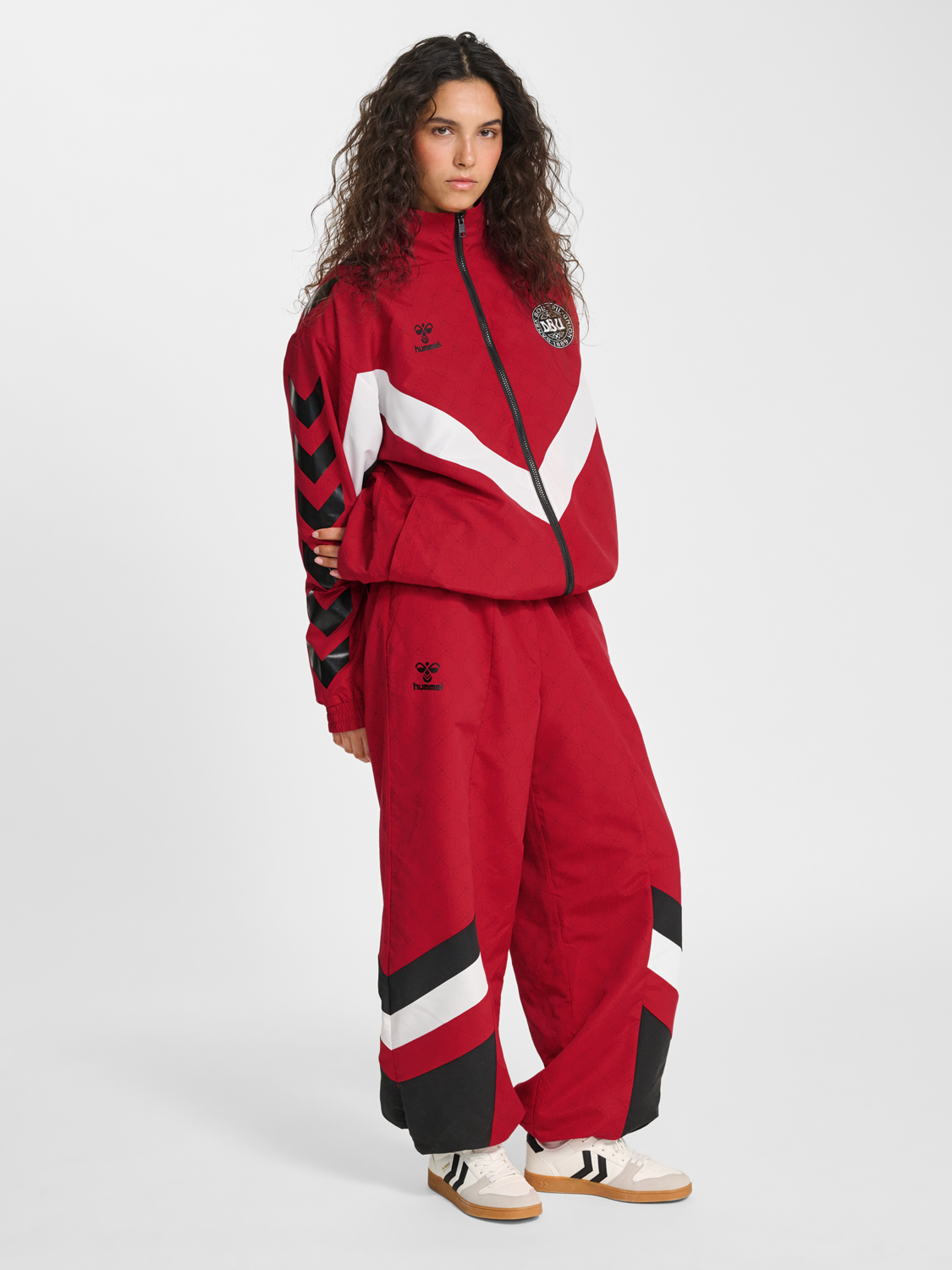 hmlTRACKSUIT PANTS DBU ROTATE