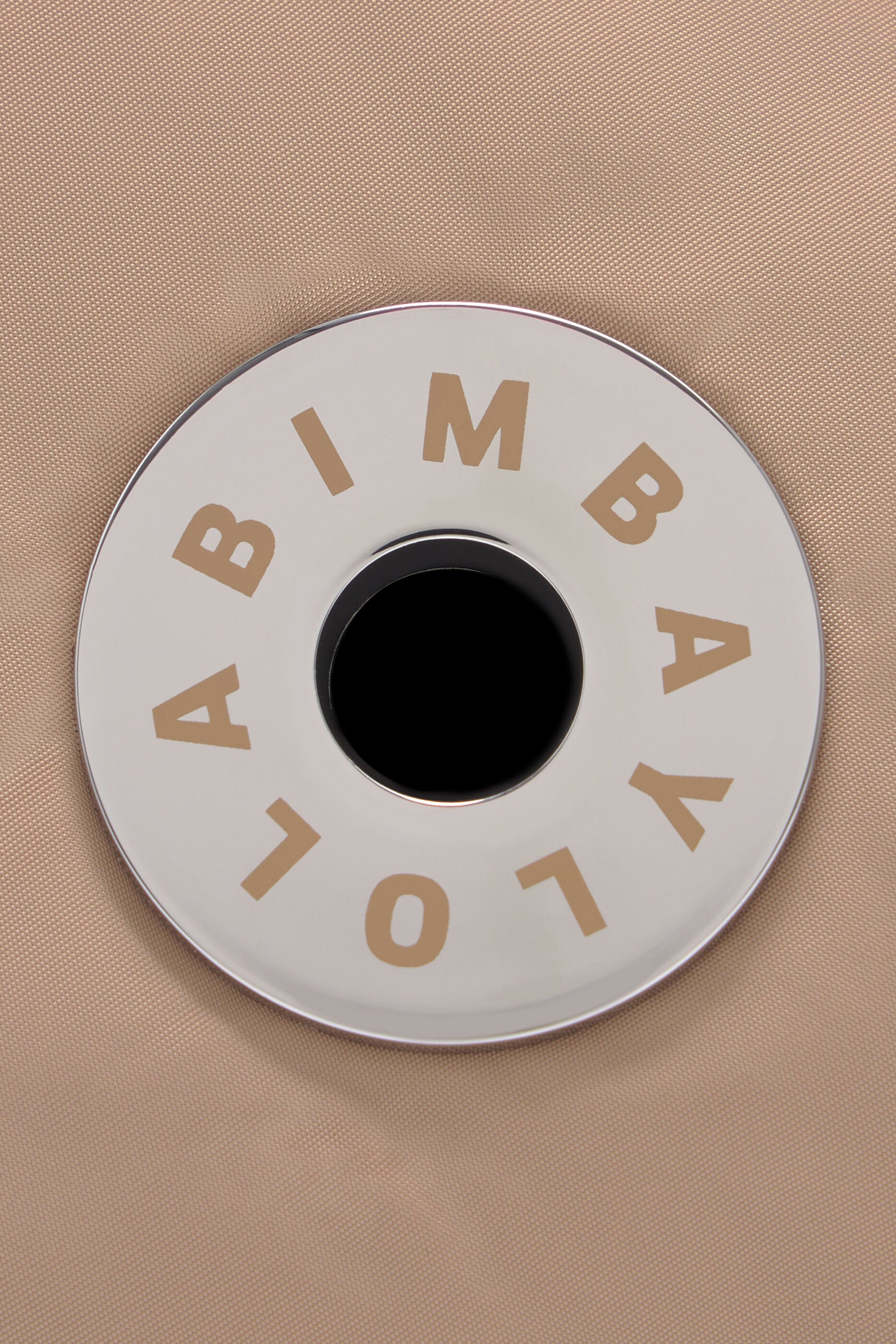 Bolsa de ombro pequena em nylon cor camelo