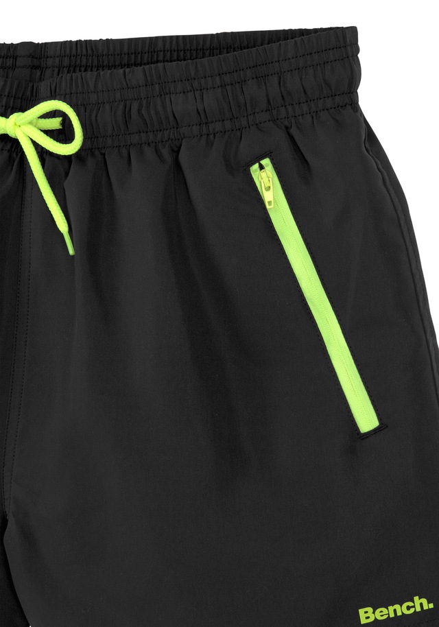 Bench. Badeshorts , mit Reissverschlusstaschen