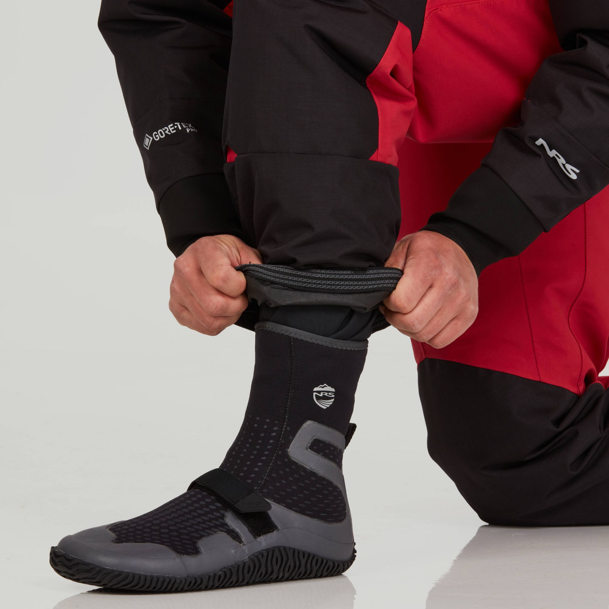 NRS Men's Jakl GORE-TEX Pro Dry Suit<br>Toppmodellen fra NRS