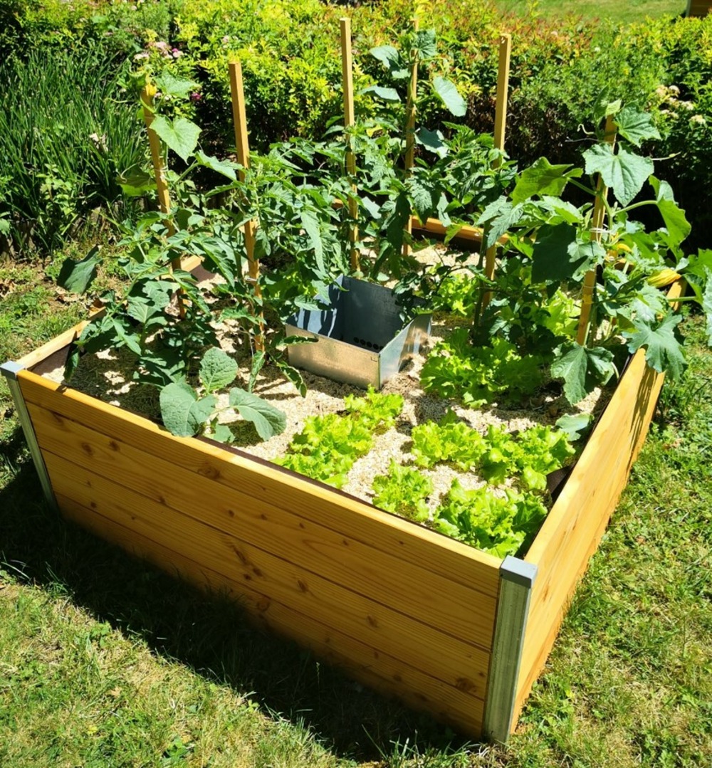 Potager Autonome KEYHOLE GARDEN petit modele - l120 x l115 x h48