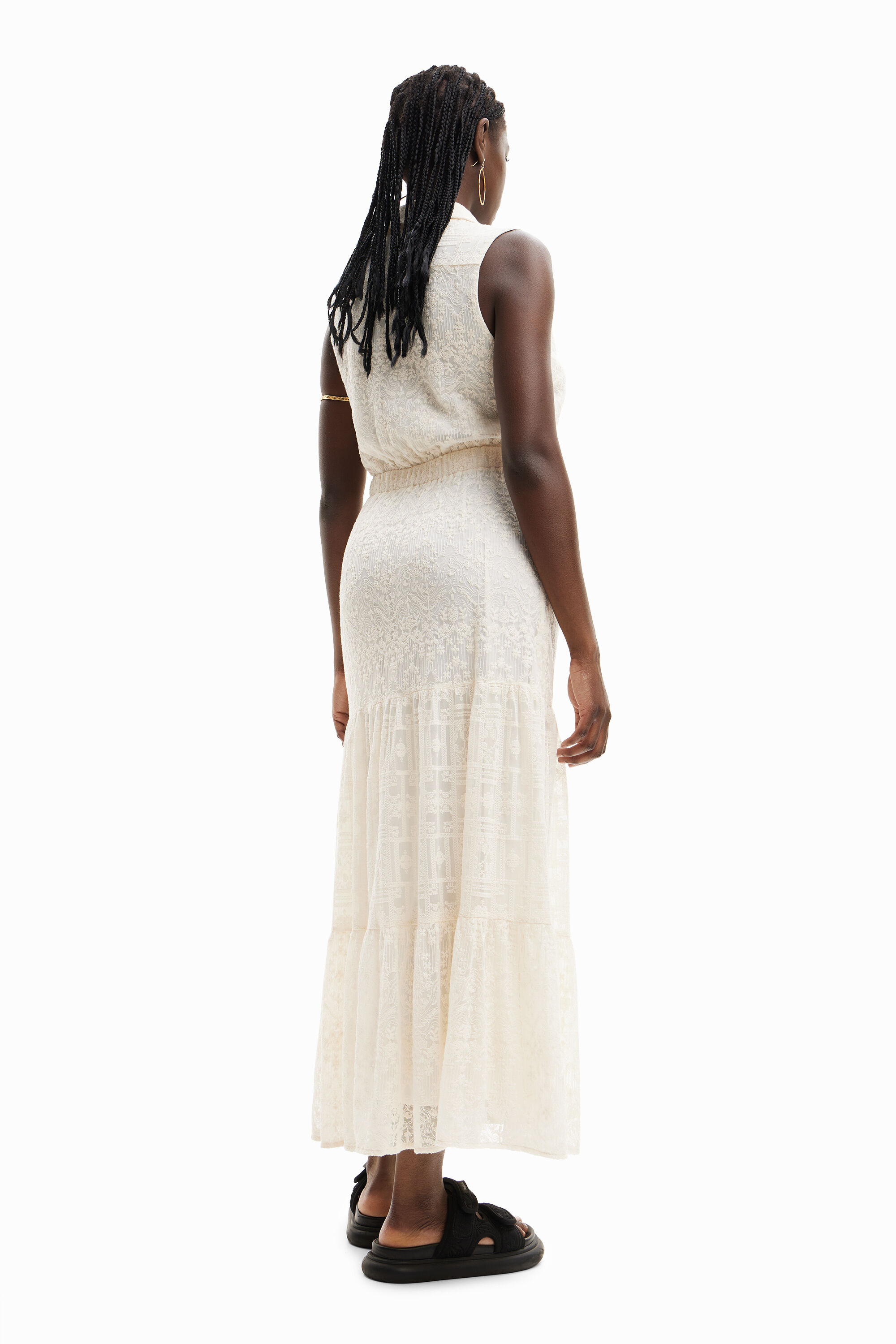 Robe chemise longue broderies