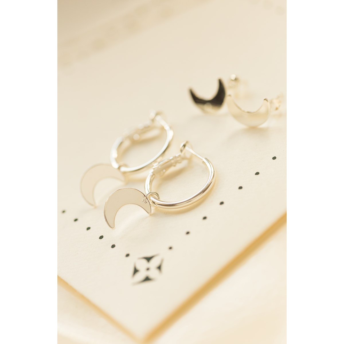 mini boucles d'oreilles créoles lunes plaqué argent - SÉLÉNÉ
