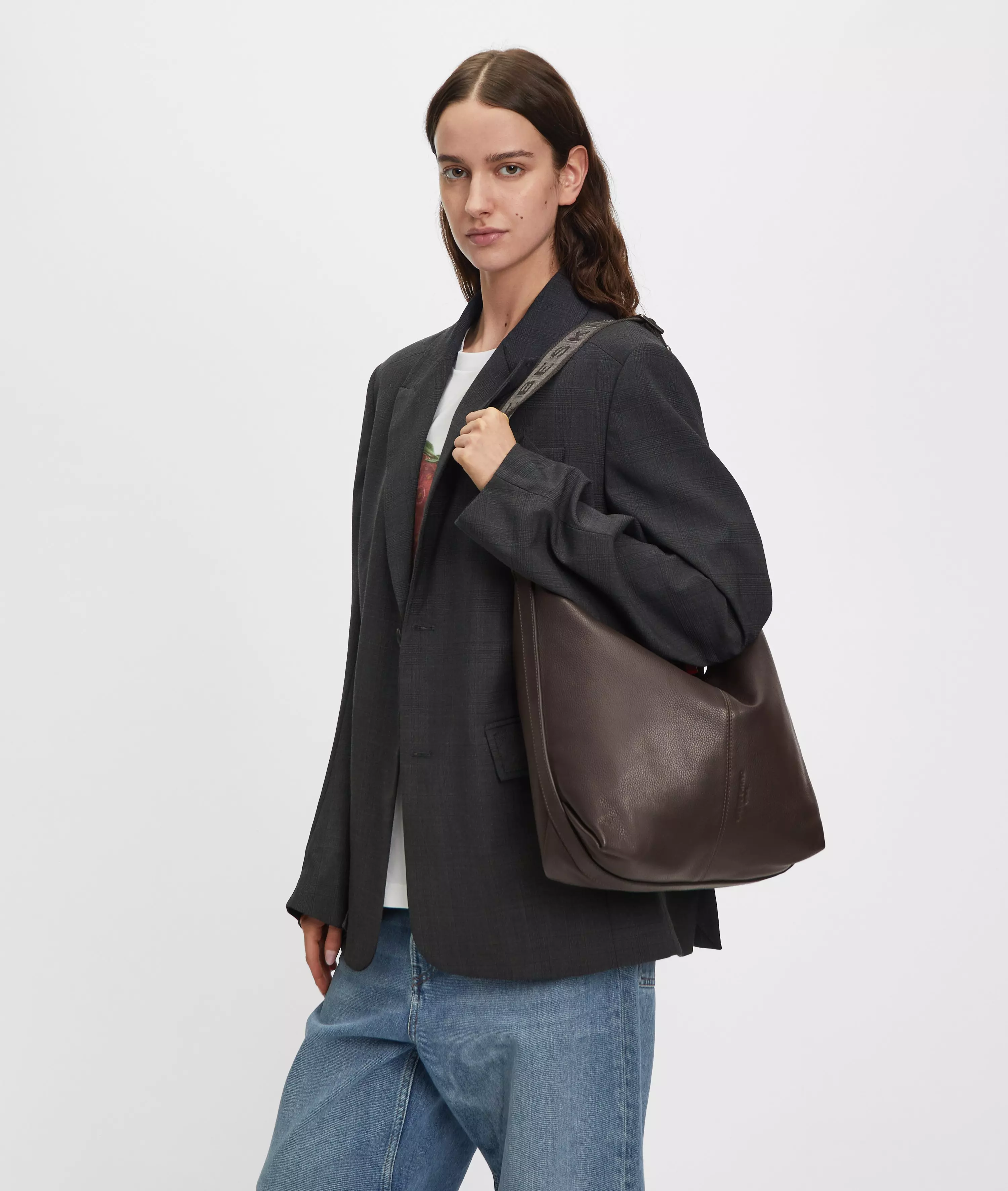 Paris Hobo M Spacious cowhide leather shoulder bag