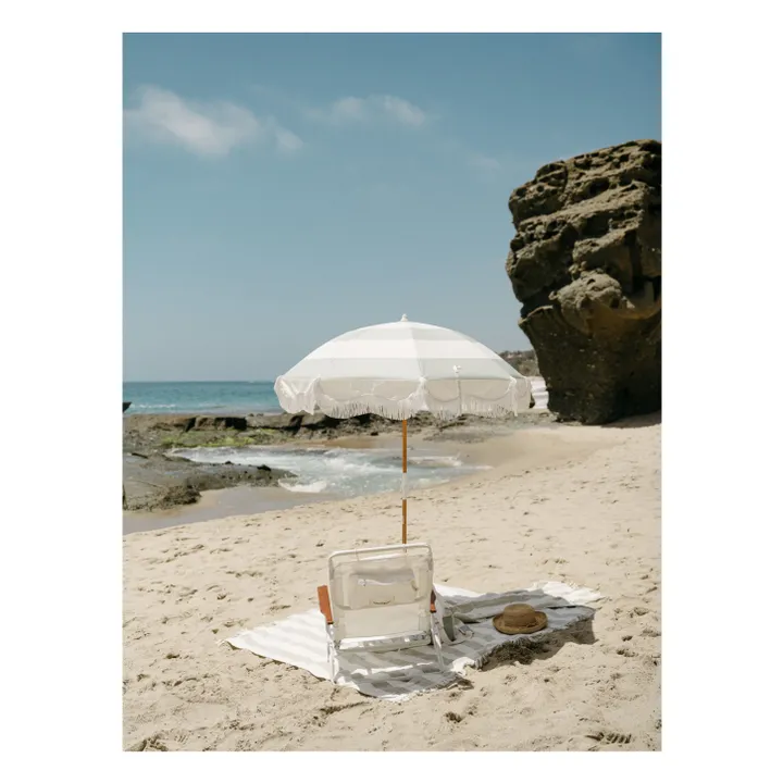 Business & Pleasure Co. Serviette de plage avec trou Holiday | Sauge