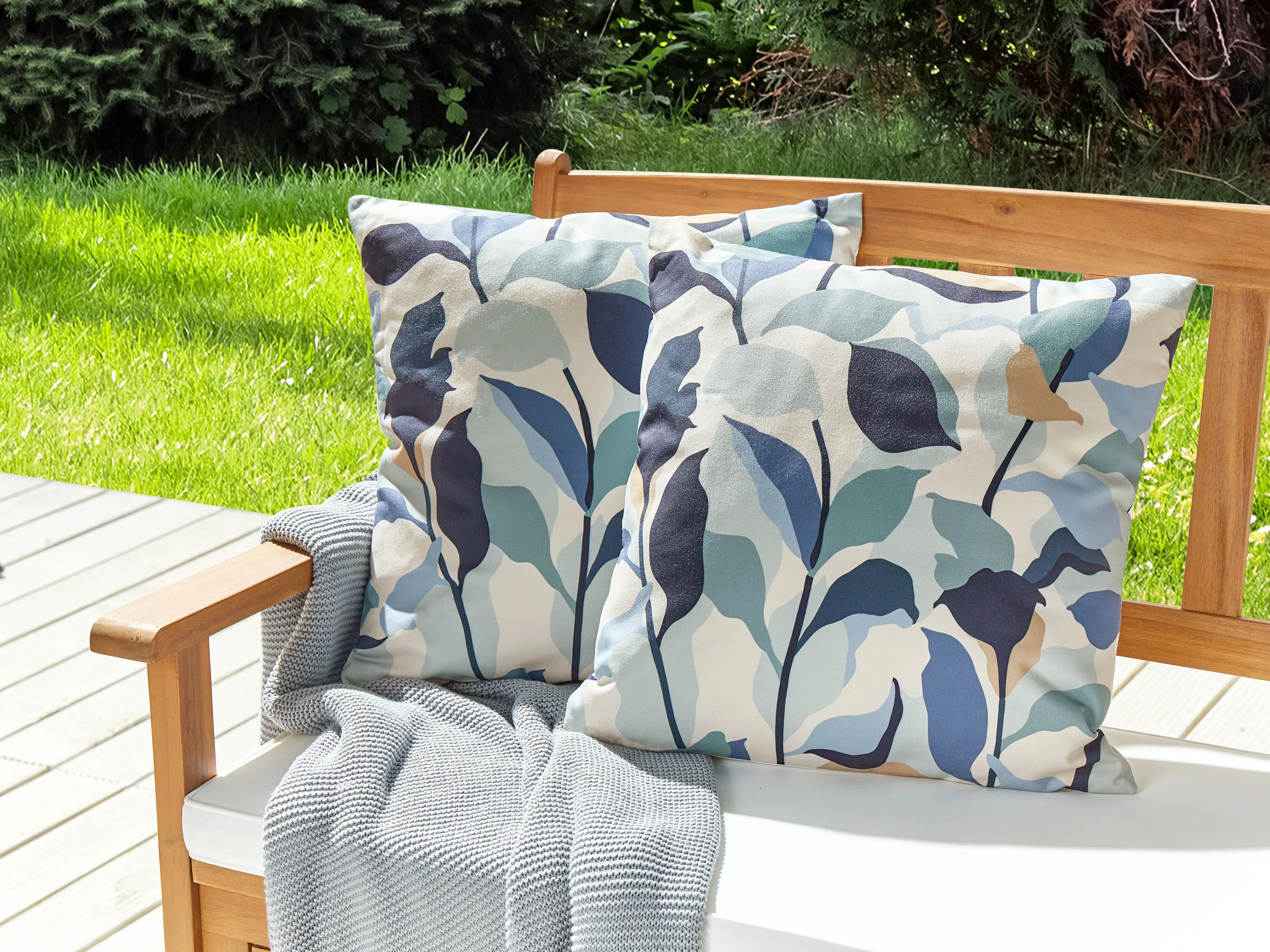Set van 2 tuinkussens VEGLINO bladpatroon 45 x 45 cm Blauw