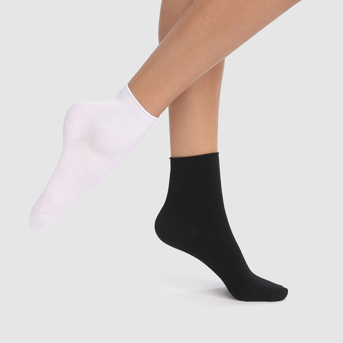 DIM<br>Conjunto de 2 pares de meias de modal