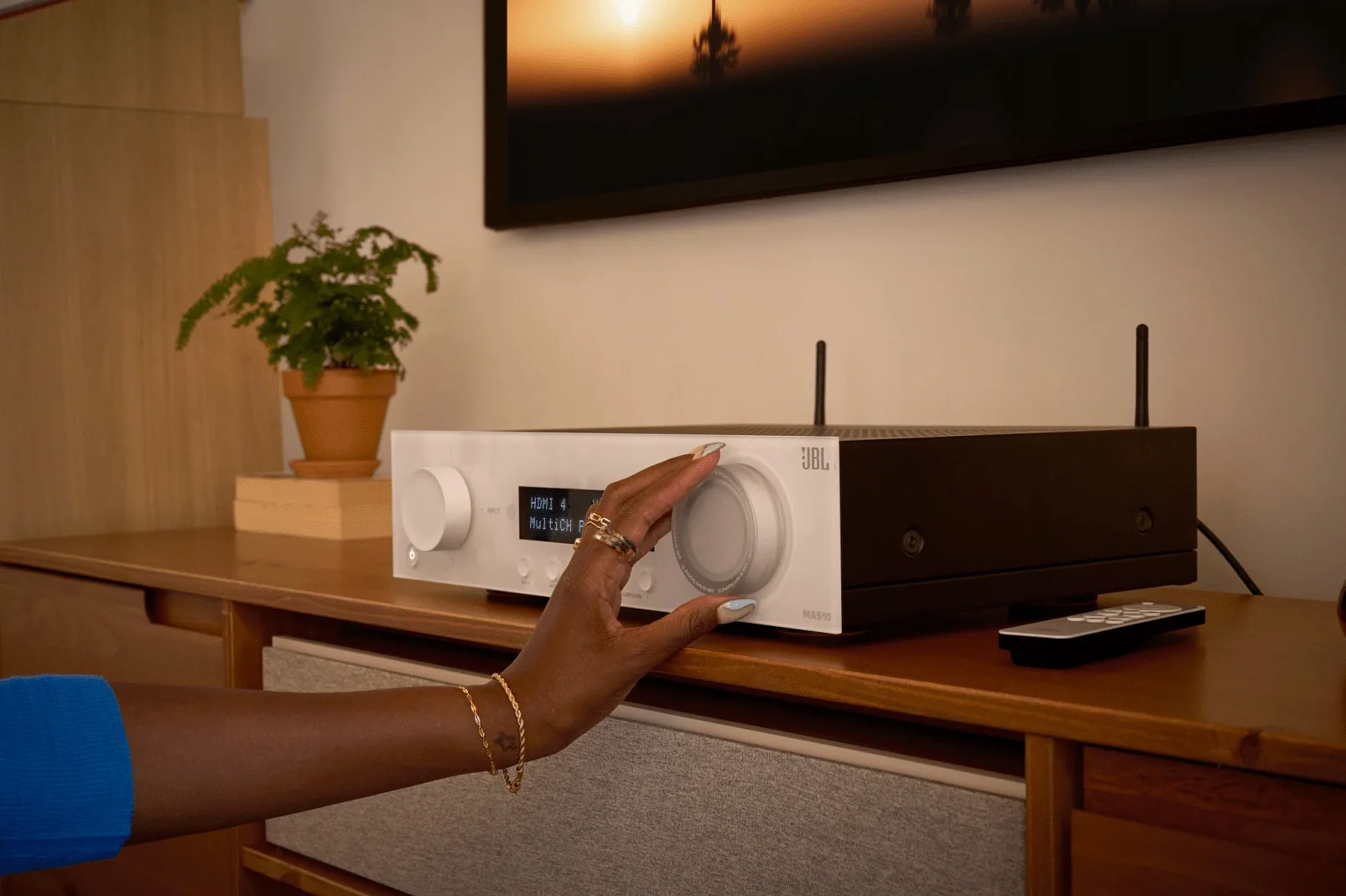 JBL MA710 Blanc Amplis home-cinéma