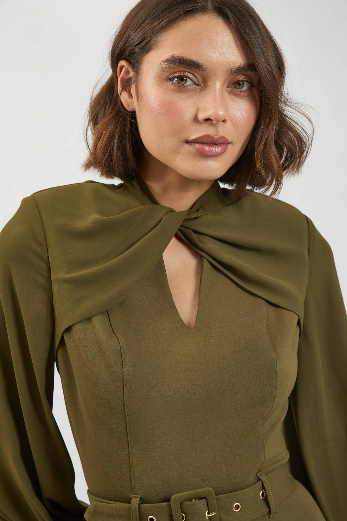 KarenMillen Robe Longue Plissée à Manches Ballon et Détail Ajouré en Mélange Ponte et Georgette