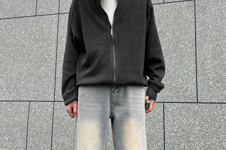 AXEN - Mid Rise Washed Straight Leg Jeans
