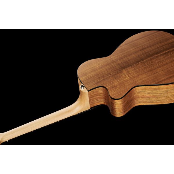 Maton SRS808C