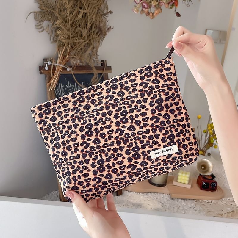 Milha - Corduroy make-uptas met luipaardprint en etui