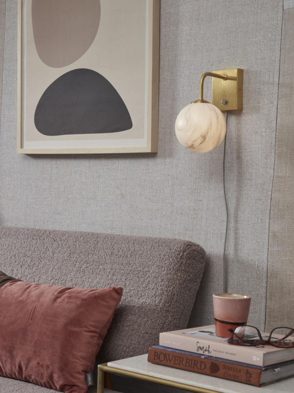 It's about Romi Carrara wandlamp zwart