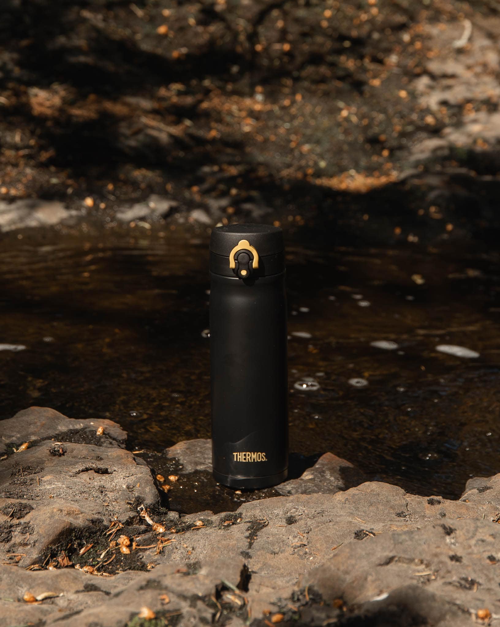 Thermos Termoflaske JMY 470 ml<br>Smart kombinasjon av en liten termos og termokopp!