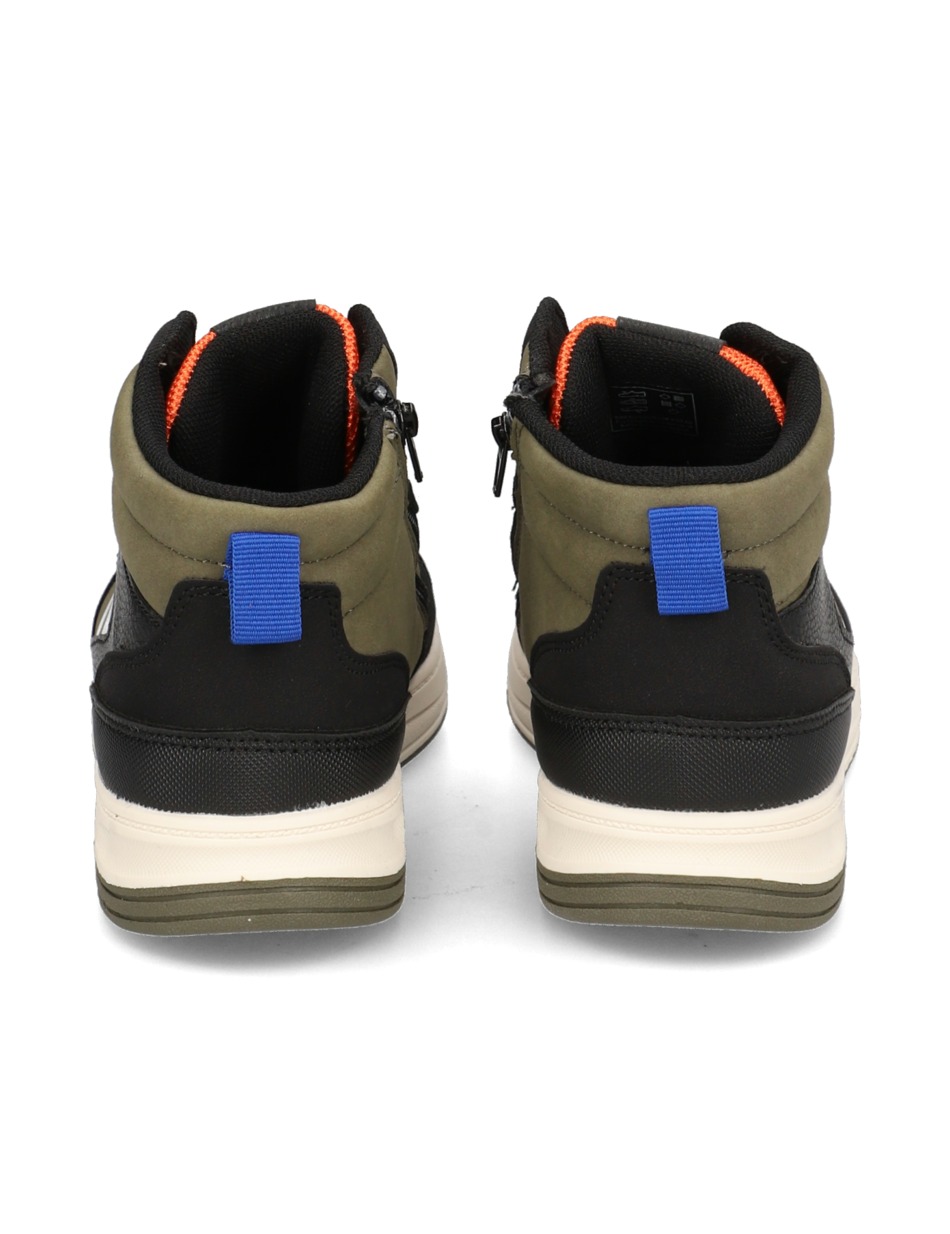 Sneaker Mid Cut