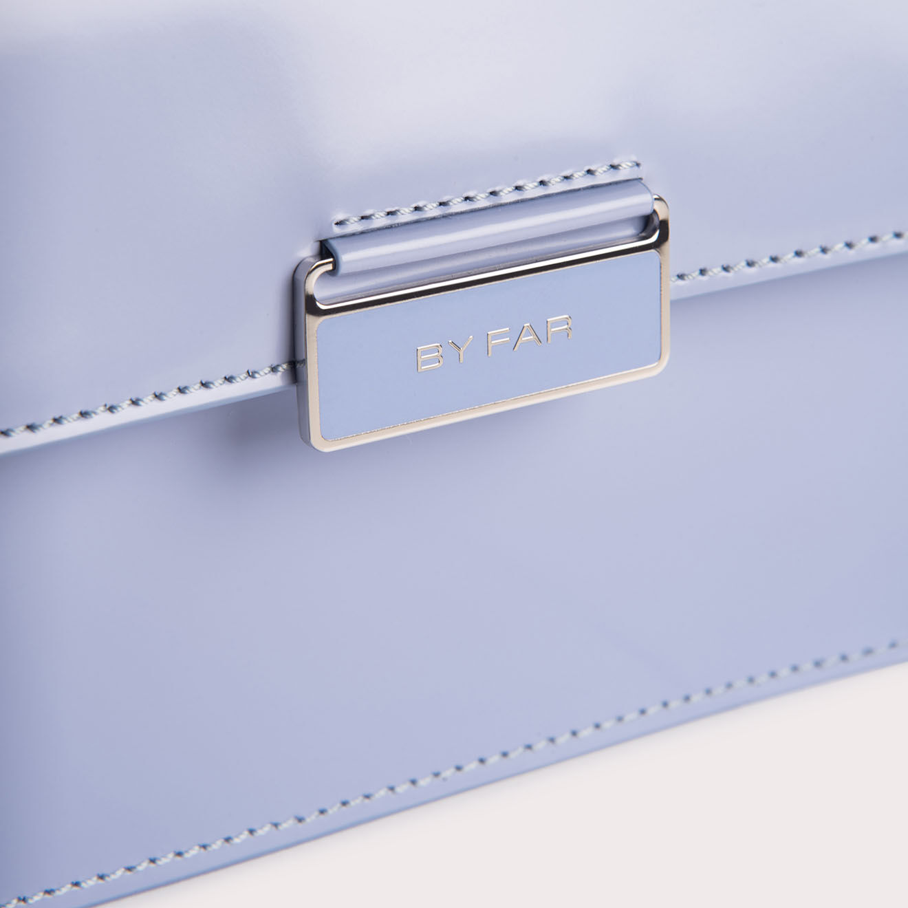 By Far Sac à main en Cuir Tilda Pochette bleu lavande -  11x22x5.5 cm