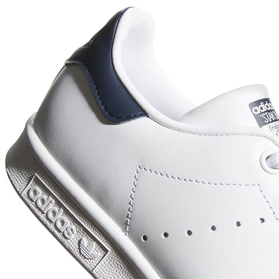 adidas Originals Chaussures Stan Smith - Blanc/Bleu Marine Femme