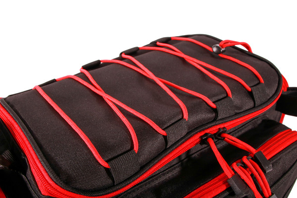 Ultimate Predator Shoulder & Lurebag   2 boîtes