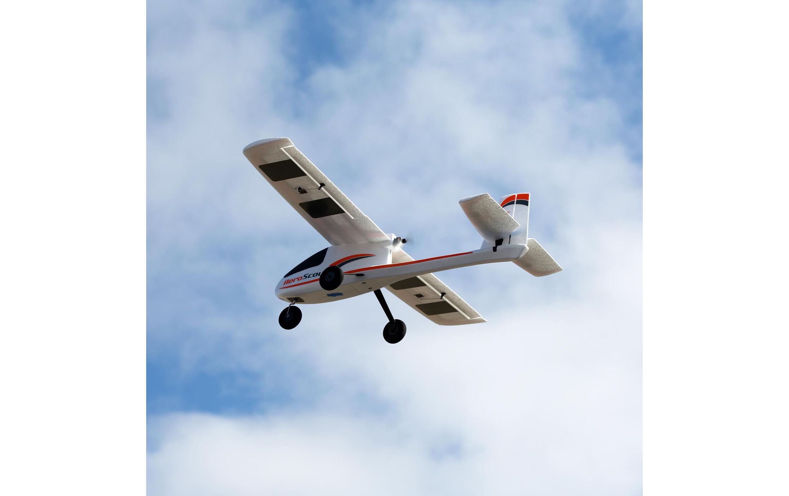 Trainer Aeroscout S2 1.1 m BNF Basic<br>Einsteiger Modellflugzeug mit Spektrum Technik