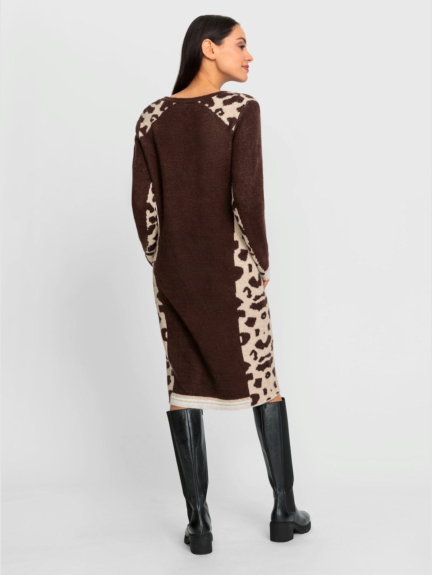 Robe en tricot joli motif léopard